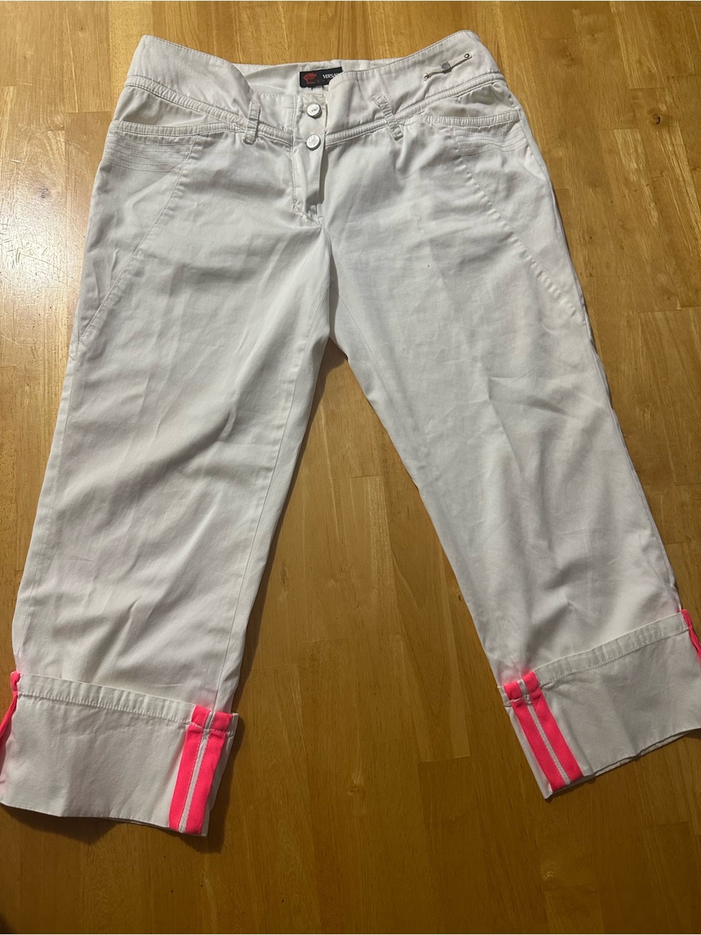 Vintage Versace Sport White Cropped Capri Pants - IT 42 (US 6/8) Medusa Buttons
